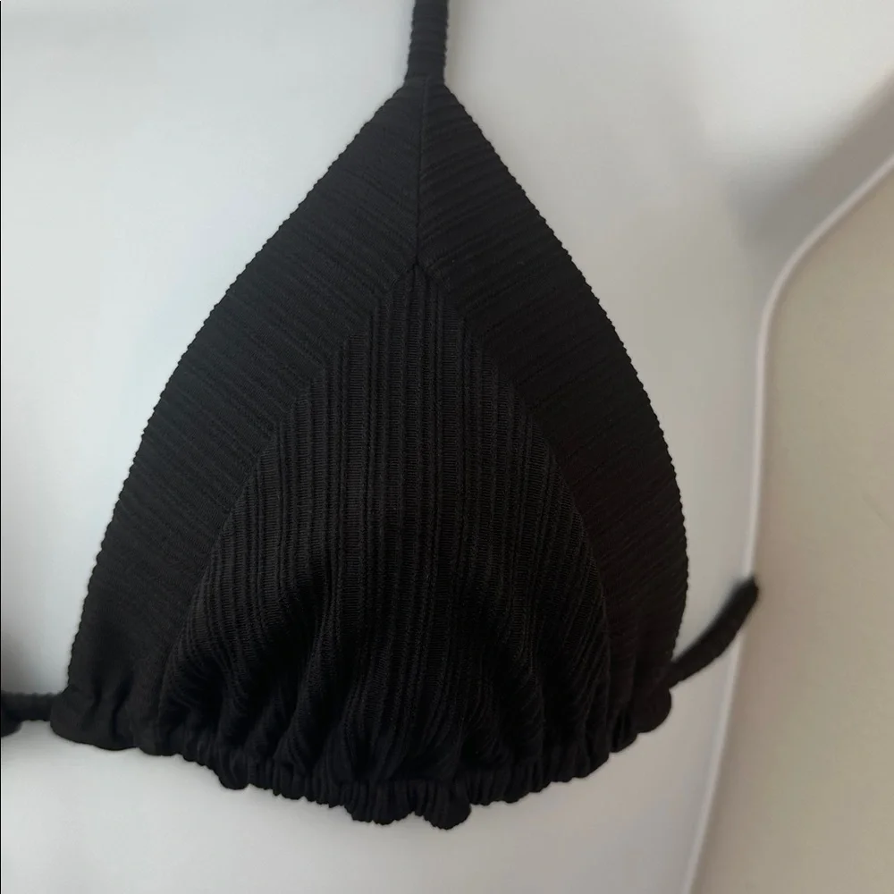 Frankie’s Bikinis Sky Ribbed Triangle Bikini Top Small Black String Straps Beach